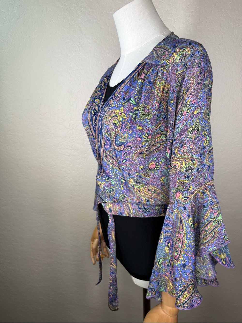 Purple Paisley Cropped Boho Psychedelic Satin Wrap Top w/ Bell Sleeves EUC O/S